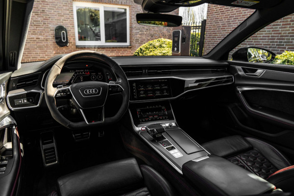 Audi RS6 Avant 4.0 TFSI Quattro 600 PK Milltek Adaptive Pano B&O Softclose Keramisch Keyless 22''