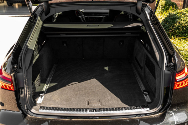 Audi RS6 Avant 4.0 TFSI Quattro 600 PK Milltek Adaptive Pano B&O Softclose Keramisch Keyless 22''