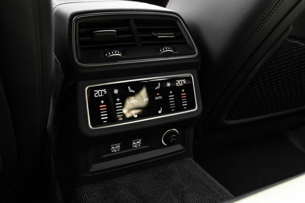 Audi RS6 Avant 4.0 TFSI Quattro 600 PK Milltek Adaptive Pano B&O Softclose Keramisch Keyless 22''