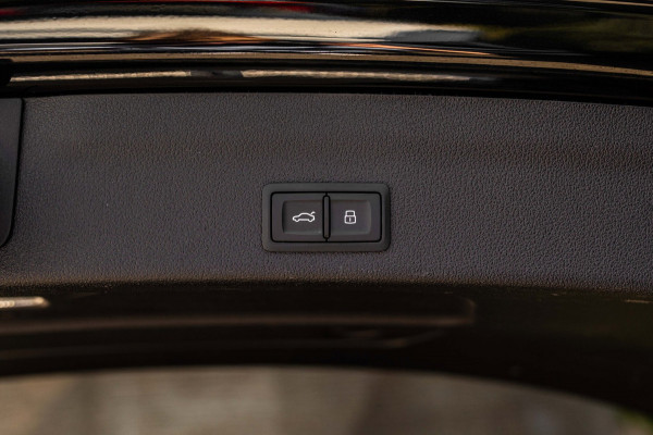 Audi RS6 Avant 4.0 TFSI Quattro 600 PK Milltek Adaptive Pano B&O Softclose Keramisch Keyless 22''