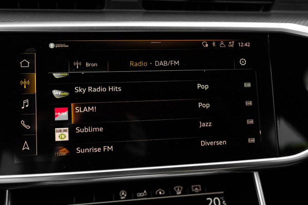 Audi RS6 Avant 4.0 TFSI Quattro 600 PK Milltek Adaptive Pano B&O Softclose Keramisch Keyless 22''