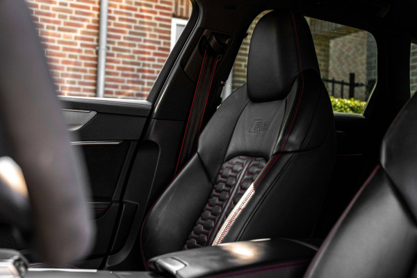 Audi RS6 Avant 4.0 TFSI Quattro 600 PK Milltek Adaptive Pano B&O Softclose Keramisch Keyless 22''