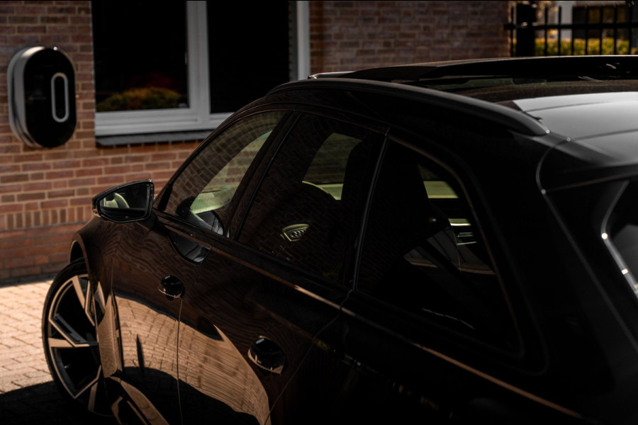 Audi RS6 Avant 4.0 TFSI Quattro 600 PK Milltek Adaptive Pano B&O Softclose Keramisch Keyless 22''