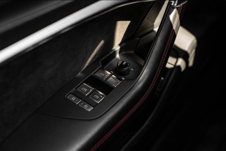 Audi RS6 Avant 4.0 TFSI Quattro 600 PK Milltek Adaptive Pano B&O Softclose Keramisch Keyless 22''