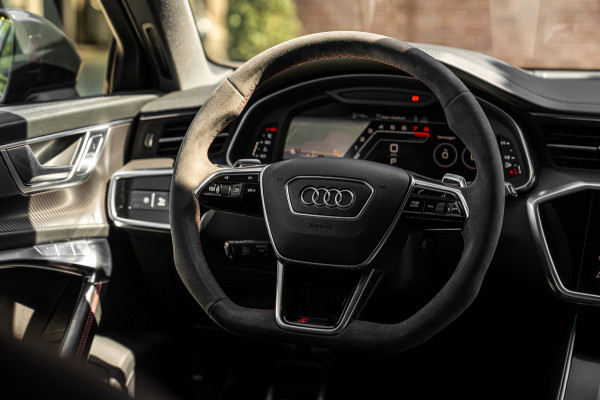 Audi RS6 Avant 4.0 TFSI Quattro 600 PK Milltek Adaptive Pano B&O Softclose Keramisch Keyless 22''