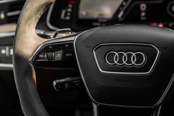 Audi RS6 Avant 4.0 TFSI Quattro 600 PK Milltek Adaptive Pano B&O Softclose Keramisch Keyless 22''