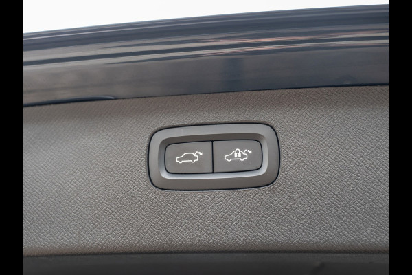 Volvo XC90 2.0 T8 Recharge AWD Ultimate Dark | Alcantara | HUD | 22" LMV | Trekhaak | BTW