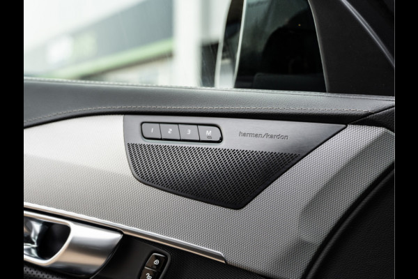 Volvo XC90 2.0 T8 Recharge AWD Ultimate Dark | Alcantara | HUD | 22" LMV | Trekhaak | BTW