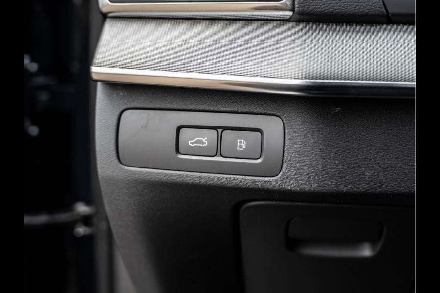 Volvo XC90 2.0 T8 Recharge AWD Ultimate Dark | Alcantara | HUD | 22" LMV | Trekhaak | BTW