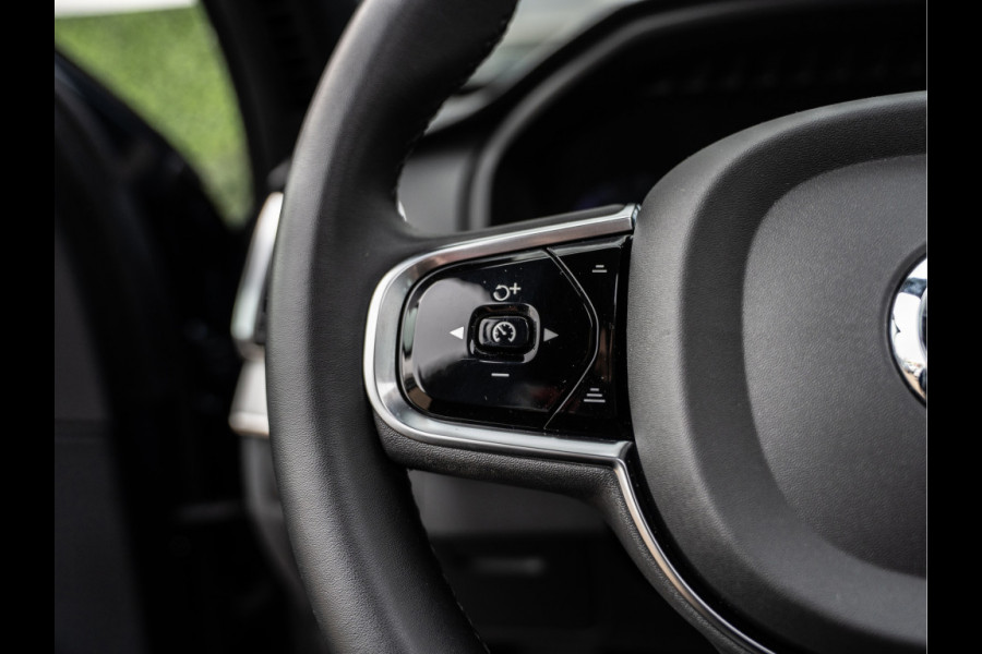 Volvo XC90 2.0 T8 Recharge AWD Ultimate Dark | Alcantara | HUD | 22" LMV | Trekhaak | BTW