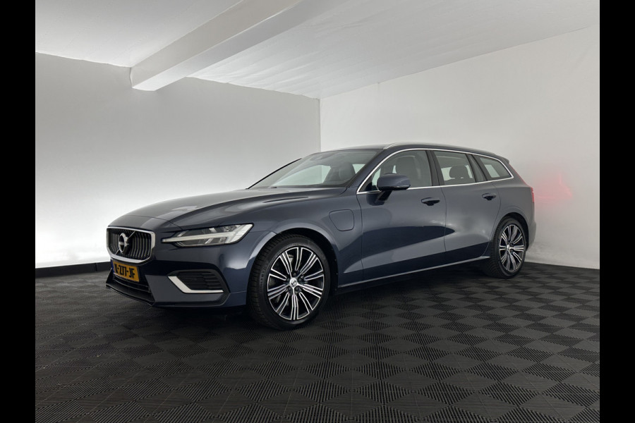 Volvo V60 2.0 T8 Recharge AWD Inscription (INCL.BTW) Aut. *LEATHER | FULL-LED | ADAPTIVE-CRUISE | MEMORY-PACK | KEYLESS | BLINDSPOT | TOP-VIEW | DIGI-COCKPIT | LANE-ASSIST | NAVI-FULLMAP | TOWBAR | HEATED-SEATS | ECC | PDC | DAB | 18