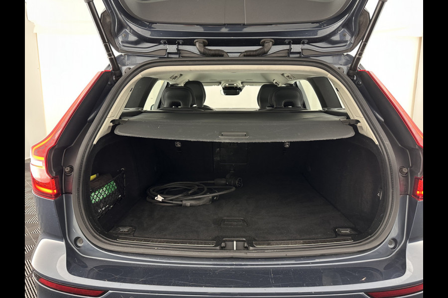 Volvo V60 2.0 T8 Recharge AWD Inscription (INCL.BTW) Aut. *LEATHER | FULL-LED | ADAPTIVE-CRUISE | MEMORY-PACK | KEYLESS | BLINDSPOT | TOP-VIEW | DIGI-COCKPIT | LANE-ASSIST | NAVI-FULLMAP | TOWBAR | HEATED-SEATS | ECC | PDC | DAB | 18