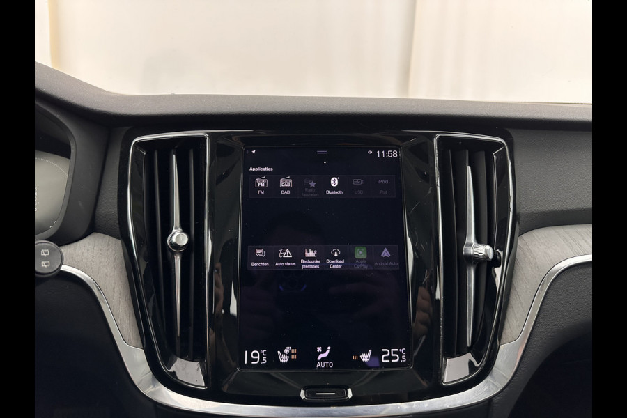 Volvo V60 2.0 T8 Recharge AWD Inscription (INCL.BTW) Aut. *LEATHER | FULL-LED | ADAPTIVE-CRUISE | MEMORY-PACK | KEYLESS | BLINDSPOT | TOP-VIEW | DIGI-COCKPIT | LANE-ASSIST | NAVI-FULLMAP | TOWBAR | HEATED-SEATS | ECC | PDC | DAB | 18