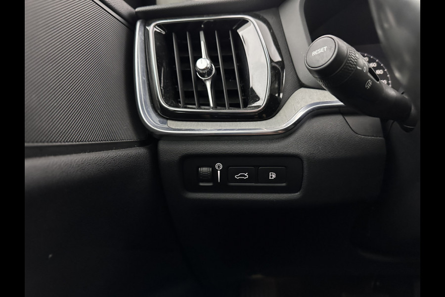 Volvo V60 2.0 T8 Recharge AWD Inscription (INCL.BTW) Aut. *LEATHER | FULL-LED | ADAPTIVE-CRUISE | MEMORY-PACK | KEYLESS | BLINDSPOT | TOP-VIEW | DIGI-COCKPIT | LANE-ASSIST | NAVI-FULLMAP | TOWBAR | HEATED-SEATS | ECC | PDC | DAB | 18