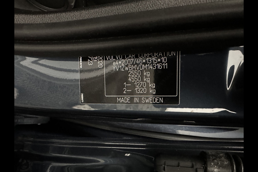 Volvo V60 2.0 T8 Recharge AWD Inscription (INCL.BTW) Aut. *LEATHER | FULL-LED | ADAPTIVE-CRUISE | MEMORY-PACK | KEYLESS | BLINDSPOT | TOP-VIEW | DIGI-COCKPIT | LANE-ASSIST | NAVI-FULLMAP | TOWBAR | HEATED-SEATS | ECC | PDC | DAB | 18