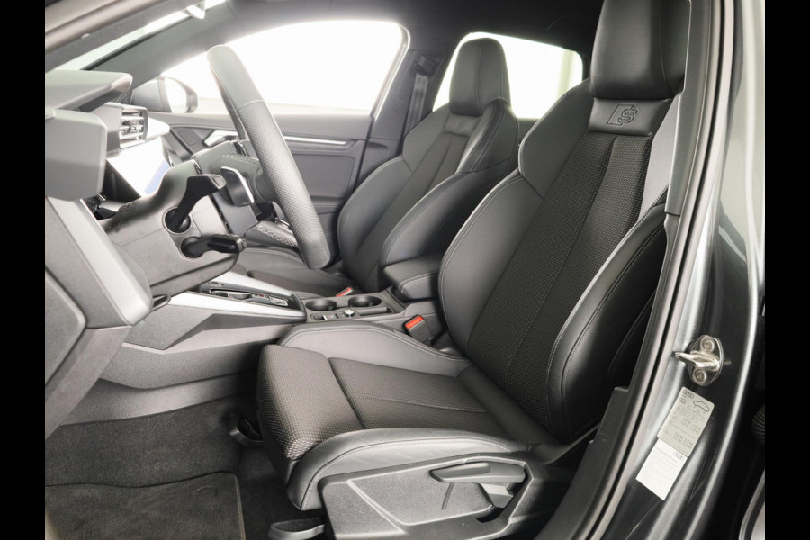 Audi A3 Sportback 40 TFSI e S edition 204pk | Adaptive cruise control | Afgevlakt stuur | Audi sound system