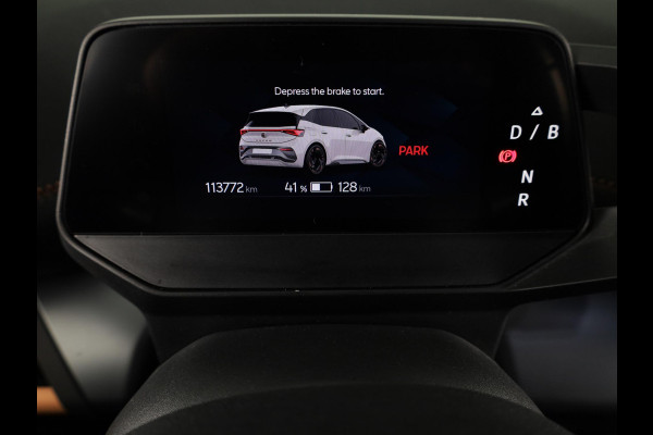 CUPRA Born Performance One 62 kWh 204pk | SOH 89% | Parkeercamera | Navigatie | Verwarmbare voorstoelen | App connect | Verwarmbaar stuurwiel