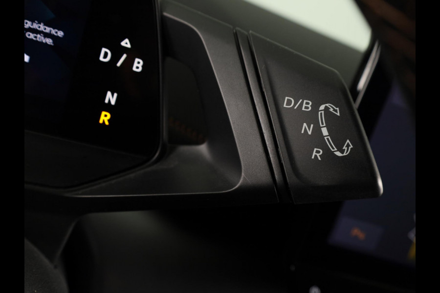 CUPRA Born Performance One 62 kWh 204pk | SOH 89% | Parkeercamera | Navigatie | Verwarmbare voorstoelen | App connect | Verwarmbaar stuurwiel