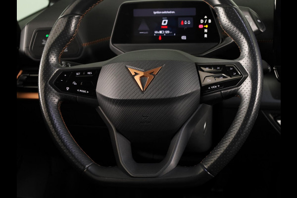 CUPRA Born Performance One 62 kWh 204pk | SOH 89% | Parkeercamera | Navigatie | Verwarmbare voorstoelen | App connect | Verwarmbaar stuurwiel
