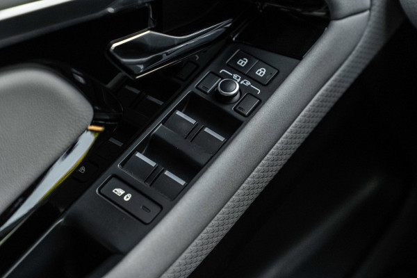 Land Rover Range Rover Evoque 1.5 P300e AWD R-Dynamic S 360 Camera Leder LED Lane-Assist 20''