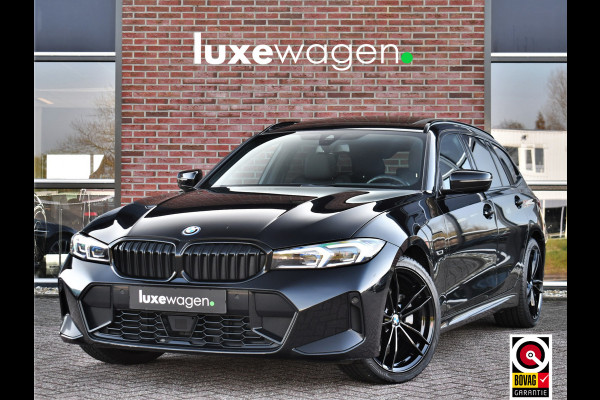 BMW 3 Serie Touring 330e M-Sport Pano ACC Trekhaak H/K HUD 19inch Stuurverw