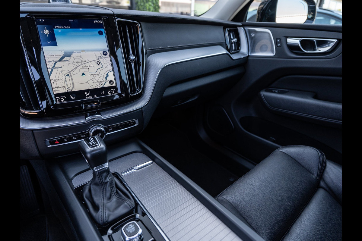 Volvo XC60 2.0 T6 AWD Inscription | Pano | Head-Up | Bowers&Wilkins | Trekhaak