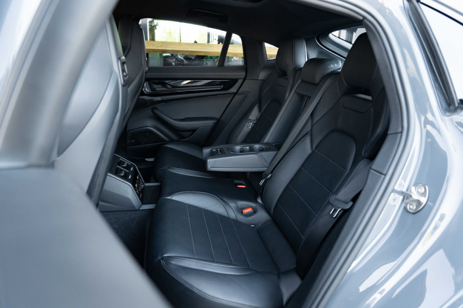 Porsche Panamera 2.9 4S E-Hybrid - Sport Chrono + | Passenger Display | Panorama | Bose | Memory
