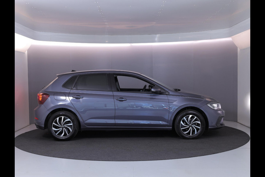 Volkswagen Polo 1.0 TSI Life Business 95 PK | Verlengde garantie | Navigatie via app | Parkeersensoren |