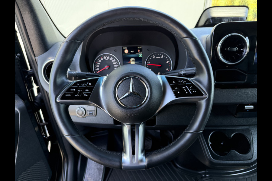 Mercedes-Benz Sprinter 319 CDI 191 PK 4x4 AUTOMAAT FACELIFT BPM VRIJ !! / 9G-TRONIC / L3H2 / STUUR EN STOELVERWARMING / 2.8 TONS TREKHAAK / CAMERA / AD