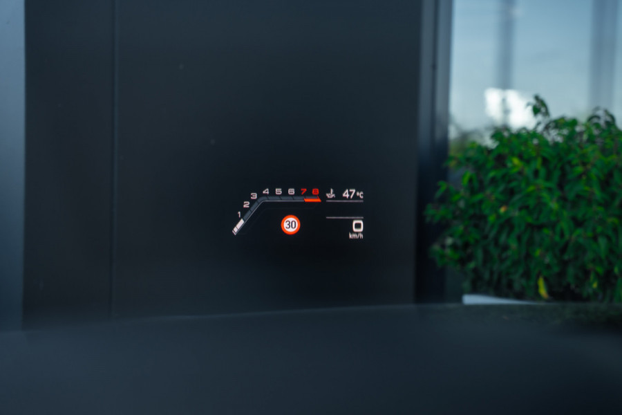 Audi RSQ8 4.0 TFSI RS quattro - Origineel NL | Dealeronderhouden | Panorama | Keramisch | B&O