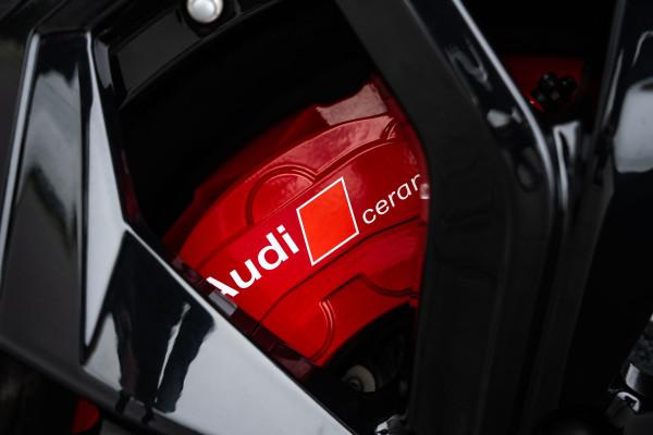 Audi RSQ8 4.0 TFSI RS quattro - Origineel NL | Dealeronderhouden | Panorama | Keramisch | B&O