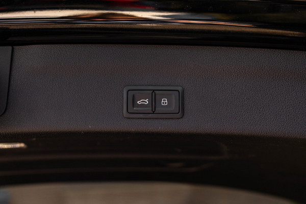 Audi A6 Avant 55 TFSI e Quattro Competition 367 PK Matrix LED ACC 360 Camera 20'' Performance