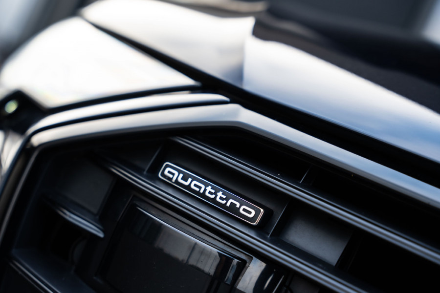 Audi A6 Limousine 45 TFSI S edition - Panorama | Memory | Stoelverwarming | ACC