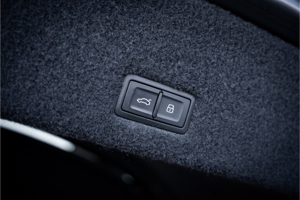 Lamborghini Urus 4.0 V8 - Panorama | Original Matte | 23'inch | B&O