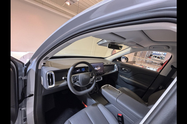 Leapmotor B10 Design ProMax 67.1 kWh 430KM WLTP | Panorama | Navigatie | Elektrische achterklep | Elektrisch bedienbare stoelen | Stoelverwarming | Stoelventilatie