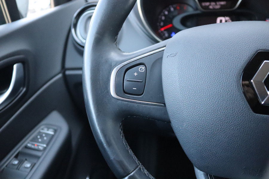 Renault Captur 1.3 TCe 150PK Intens Automaat Camera/Climate-control/Navigatie/Cruise-control