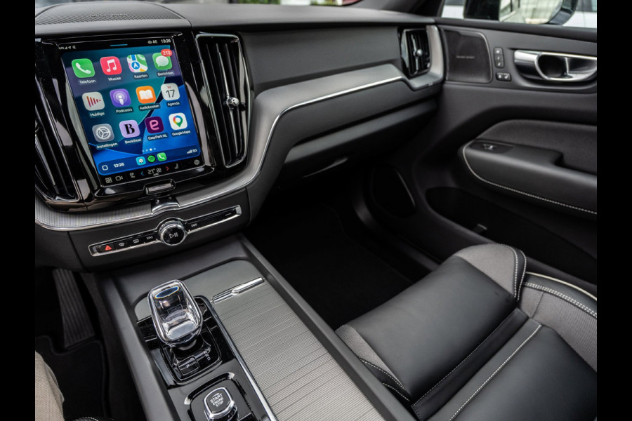 Volvo XC60 2.0 T6 Plug-in hybrid AWD Plus Dark | Pano | Surround View | H/K Sound |