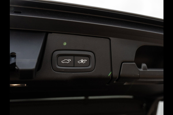 Volvo XC60 2.0 T6 Plug-in hybrid AWD Plus Dark | Pano | Surround View | H/K Sound |