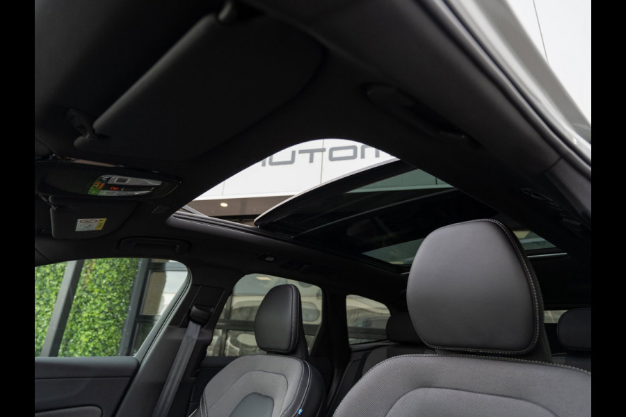Volvo XC60 2.0 T6 Plug-in hybrid AWD Plus Dark | Pano | Surround View | H/K Sound |