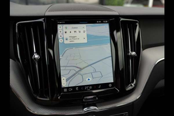 Volvo XC60 2.0 T6 Plug-in hybrid AWD Plus Dark | Pano | Surround View | H/K Sound |