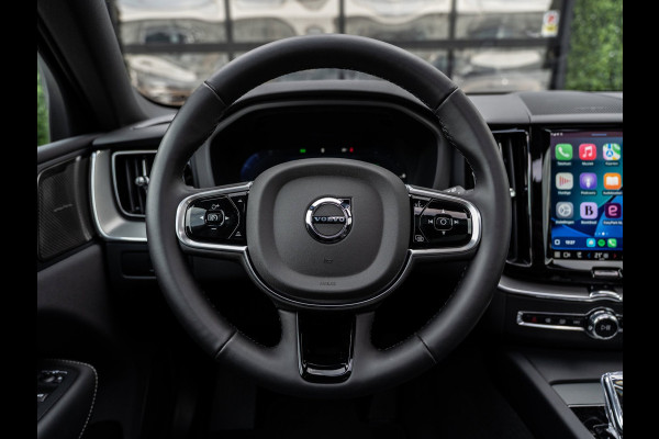 Volvo XC60 2.0 T6 Plug-in hybrid AWD Plus Dark | Pano | Surround View | H/K Sound |