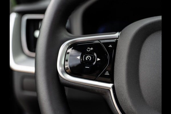 Volvo XC60 2.0 T6 Plug-in hybrid AWD Plus Dark | Pano | Surround View | H/K Sound |