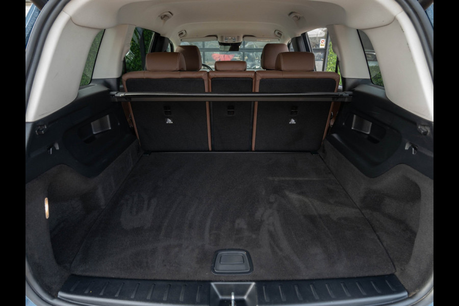 Mercedes-Benz Glb 200 Premium | AMG Night | Leder | Distronic