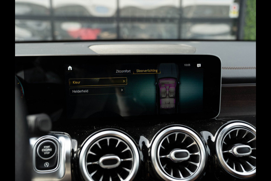 Mercedes-Benz Glb 200 Premium | AMG Night | Leder | Distronic