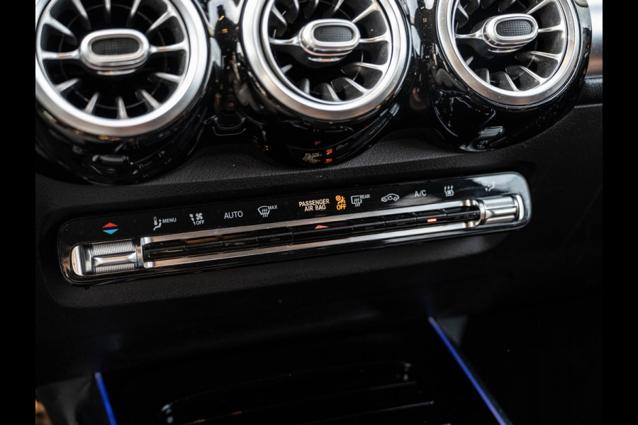 Mercedes-Benz Glb 200 Premium | AMG Night | Leder | Distronic