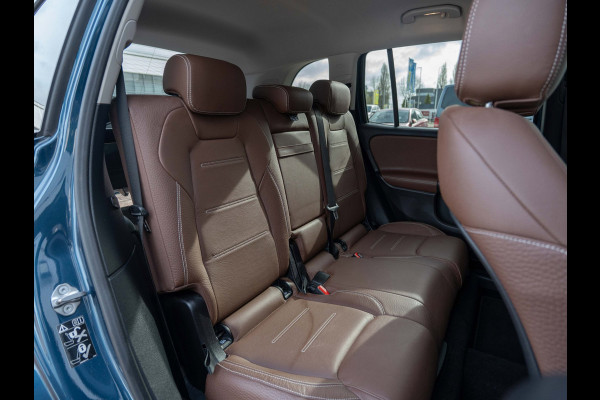 Mercedes-Benz Glb 200 Premium | AMG Night | Leder | Distronic