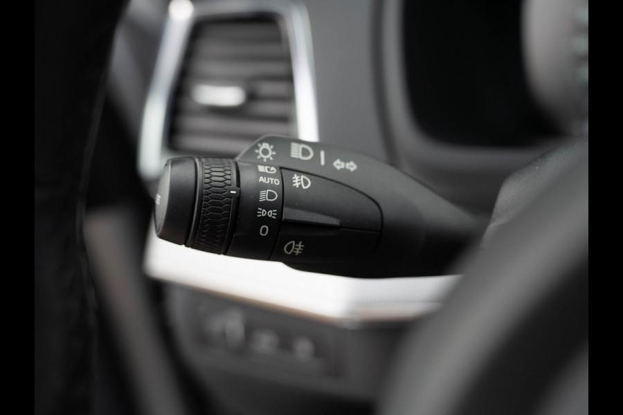 Volvo XC90 2.0 T8 Recharge AWD R-Design | Long Range | SOH 100% | Trekhaak | BTW