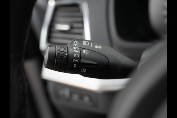 Volvo XC90 2.0 T8 Recharge AWD R-Design | Long Range | SOH 100% | Trekhaak | BTW