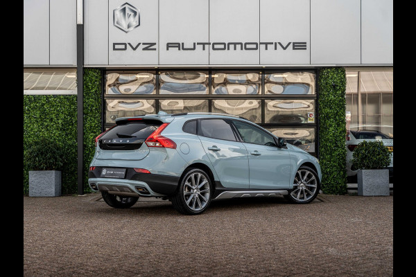 Volvo V40 Cross Country 1.5 T3 Aut. Momentum | Blis | 18" LMV | Winter Pack