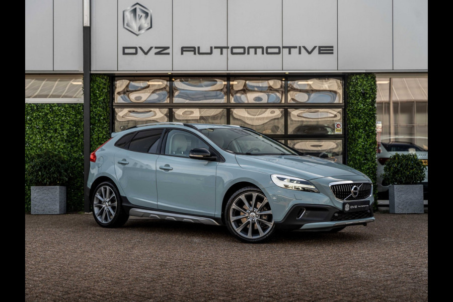 Volvo V40 Cross Country 1.5 T3 Aut. Momentum | Blis | 18" LMV | Winter Pack